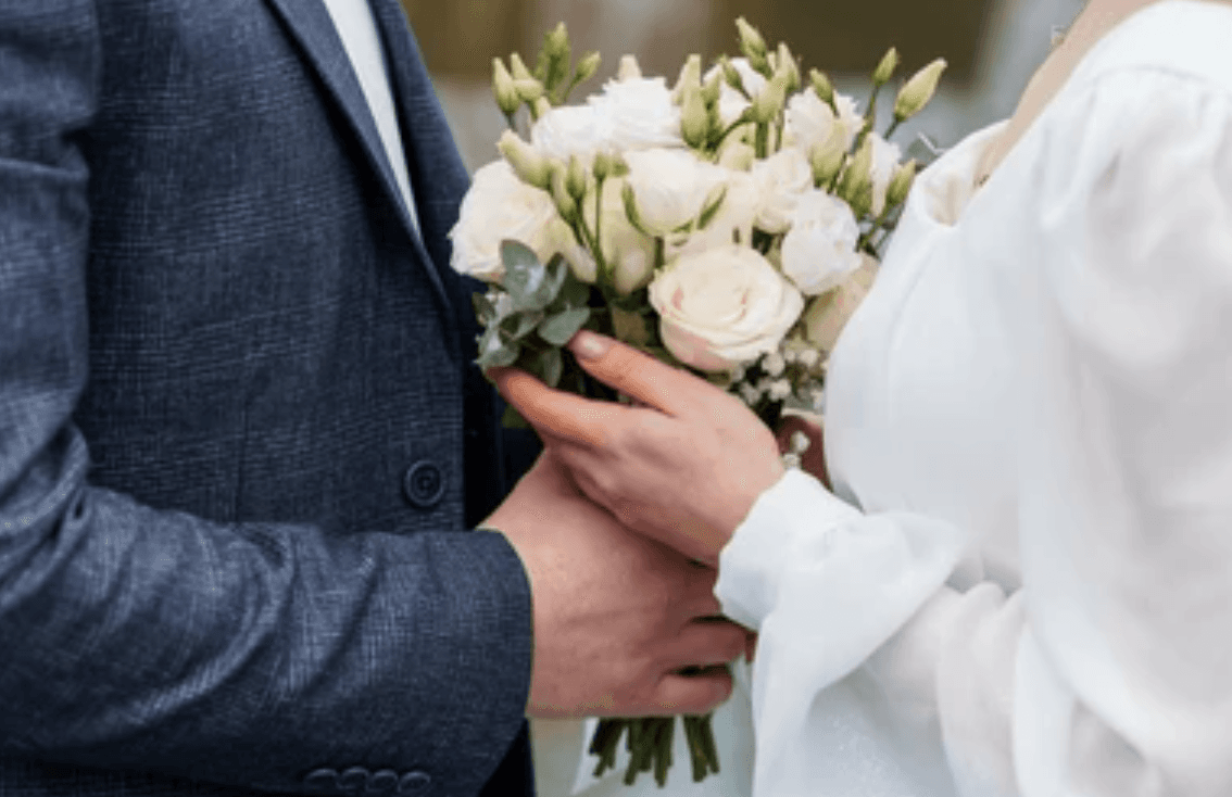 A Dietitian's Guide to Weight Loss for Your Wedding