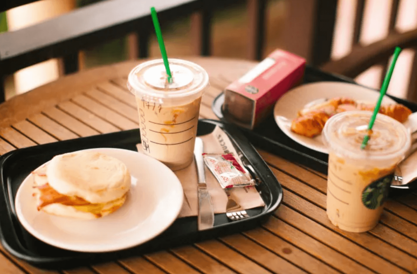Dietitian reveals the 8 healthiest Starbucks items that everyone needs to know