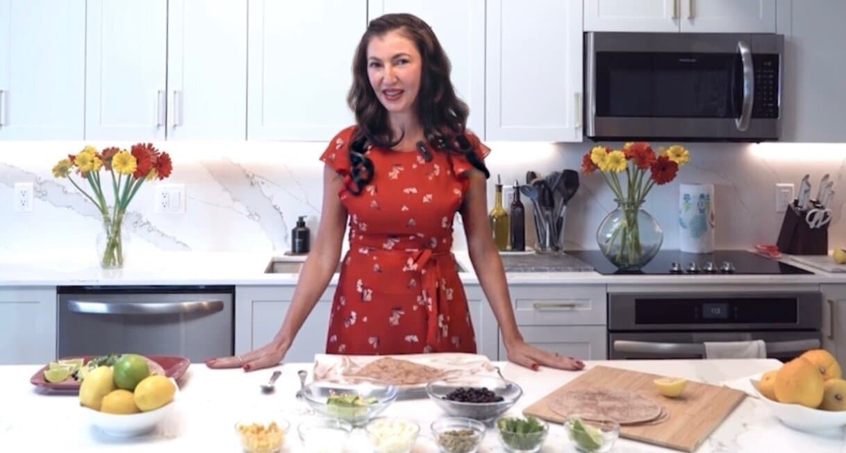 PBS Eat Well, Live Well - Black Bean Avocado Fajita